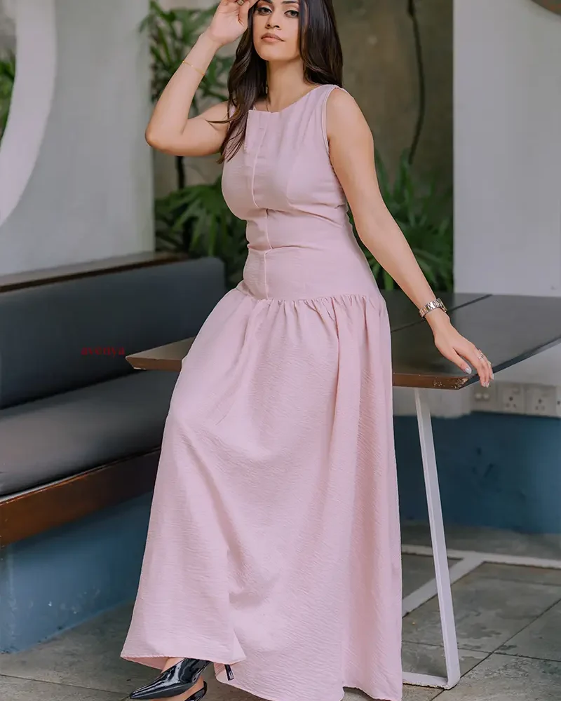 The-Dusty-Rose-Tiered-Midi