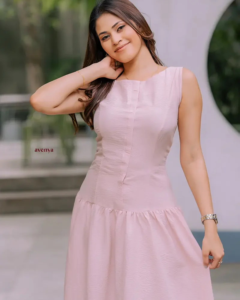 The-Dusty-Rose-Tiered-Midi