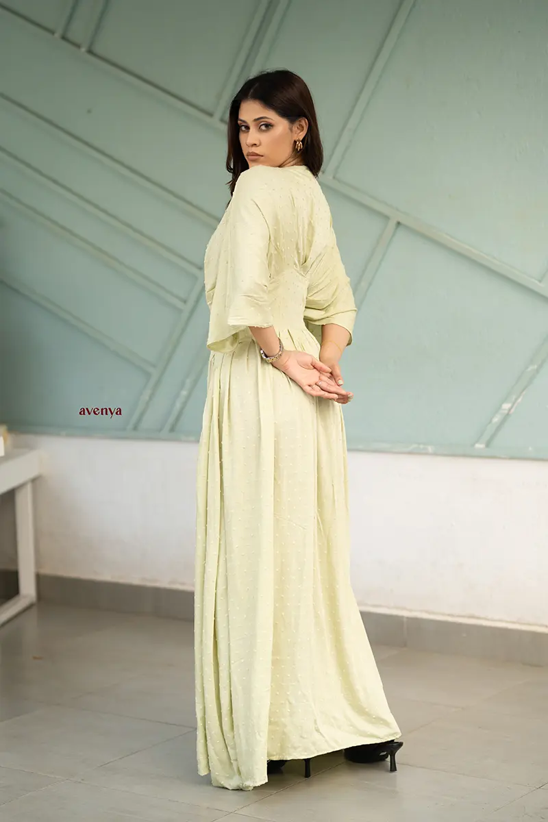 The-Sage-Swiss-Dot-Wrap