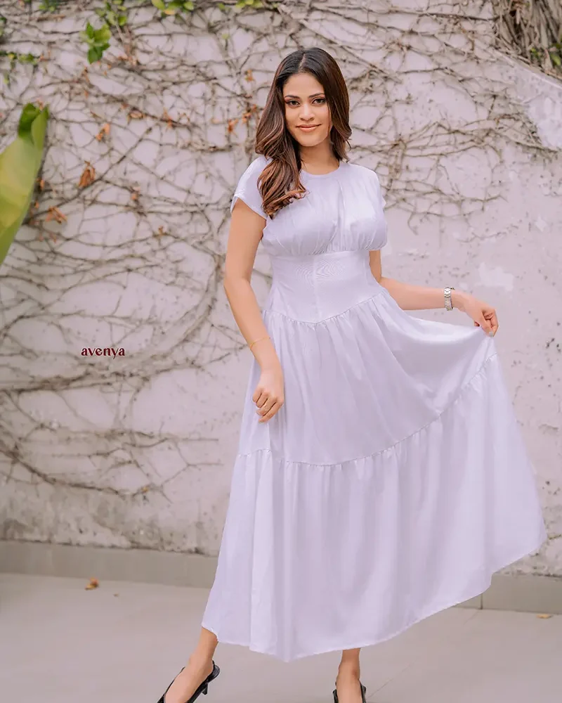 The-Serene-Pearl Midi