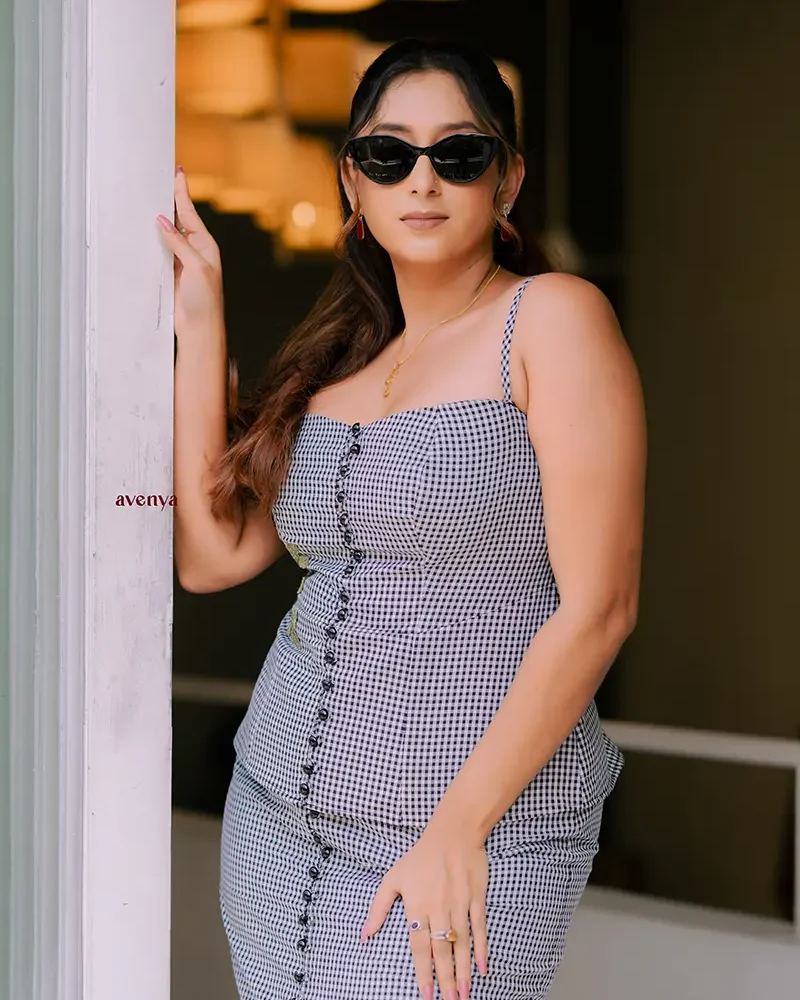 Gingham-Peplum-Pencil-Set